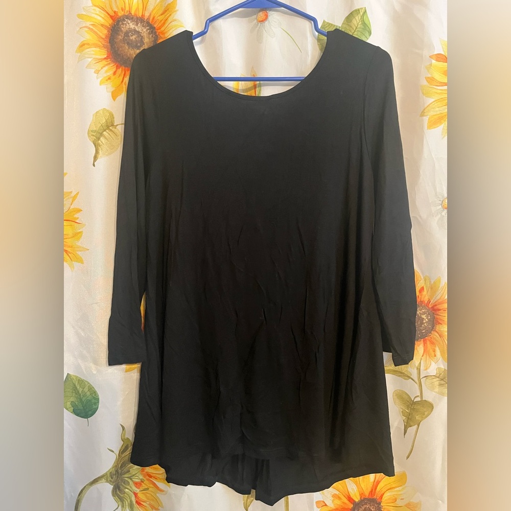 Cable & Gauge Black Long Sleeve Top